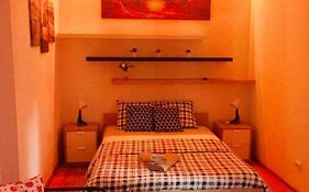 Central Charming Apartments